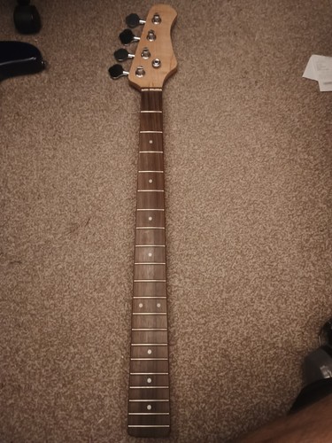 Vintage bass neck - neck, tuners