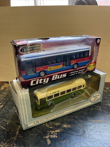 Boxed die cast model buses - die,