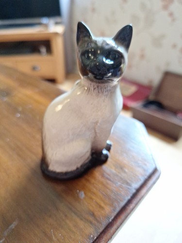 Beswick 1887 siamese - 1887, kitten