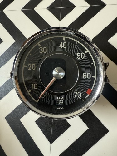Vdo tachometer - vdo,