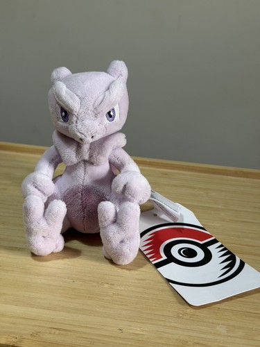 Pokemon center mewtwo - center,