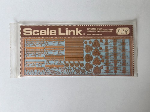 Etched brass scale link - etched,