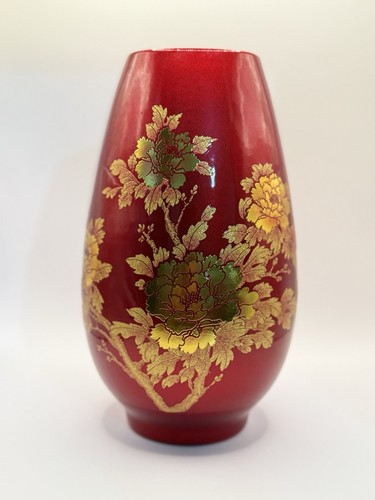 24cm tall red floral ceramic - 24cm,