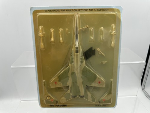100 scale die cast model - 1/100, of