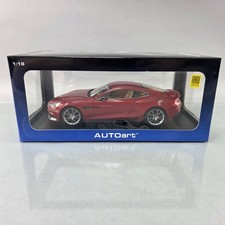 AUTOart 1/18 Aston Martin