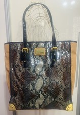 New LIPSY Design Women