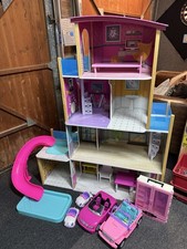 Malibu Mansion Dolls House