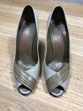 vintage Charles Jourdan Grey Heals Size 3