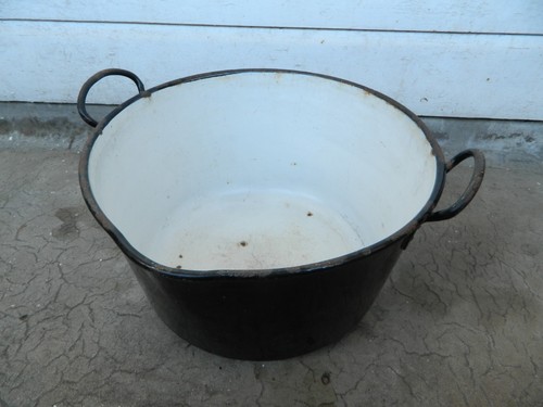 Vintage enamel cooking pot - cooking,