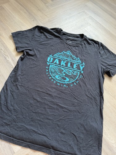 Oakley graphic shirt xl - oakley, t-shirt