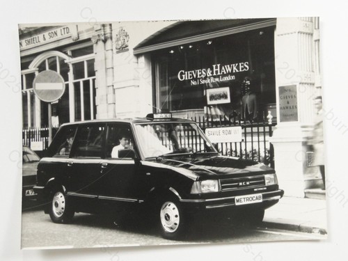 Metrocab taxi car debut - metrocab, savile