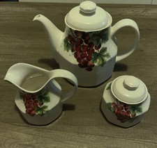 Royal Doulton Everyday Vintage Grape Creamer And Sugar & Teapot