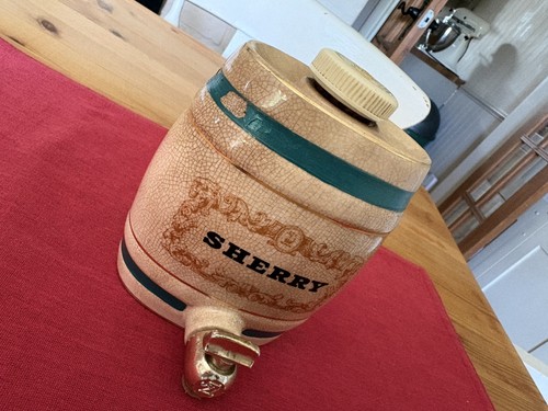 Vintage royal victoria wade - royal,