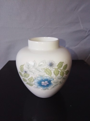 Wedgwood clementine bone china - clementine,