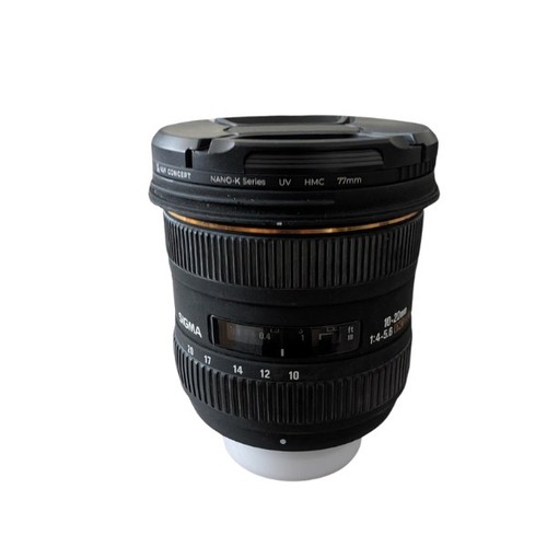 Sigma 20mm 6 - f/4-5.6, dc