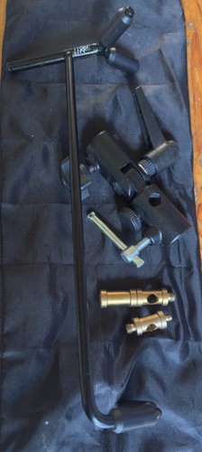 Broadcast boom pole support - boom,