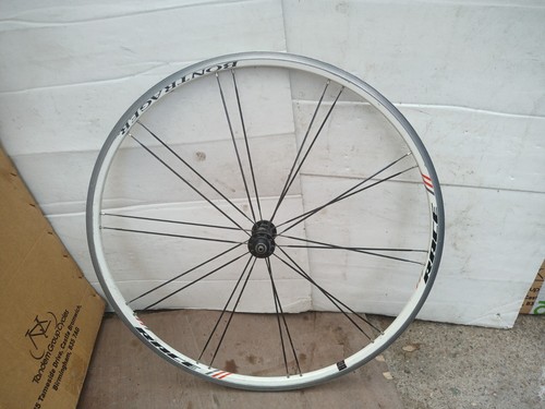 Bontrager white 700c road bike - bontrager,