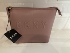 DKNY MAKEUP BAG/toilet Bag