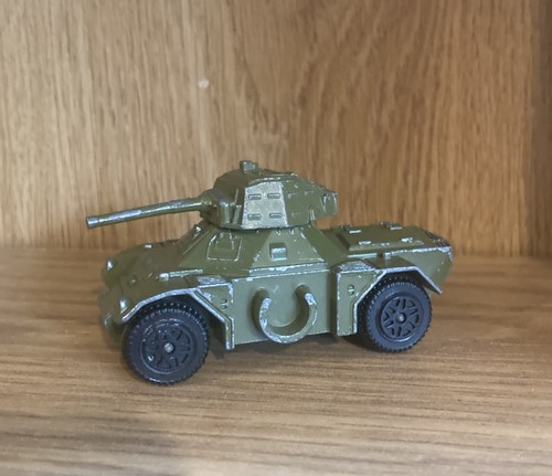 Dinky toys green armoured - dinky, car