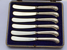 SIX ANTIQUE SILVER HANDLED PISTOL GRIP BUTTER KNIVES - Cased -  Sheffield 1913