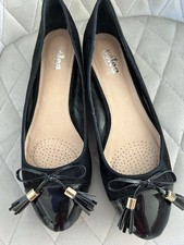 Solea Comfort Fit Shoes  Size 7