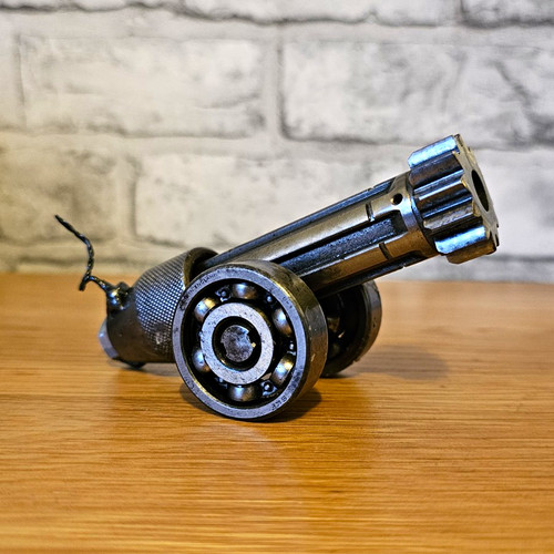 Scrap metal cannon - , suclpture