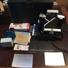 Vintage Polaroid Automatic 250