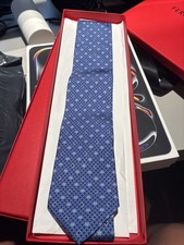 Salvatore Ferragamo Men’s Blue Patterned Silk Tie – Made in Italy – New Boxed