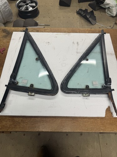 T25 tinted glass opening - tinted,