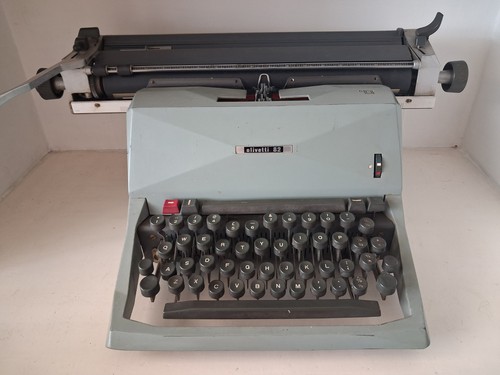 British olivetti vintage - british, 82