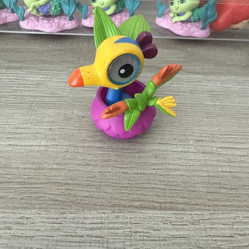 Disney doorables kevin figure - disney,