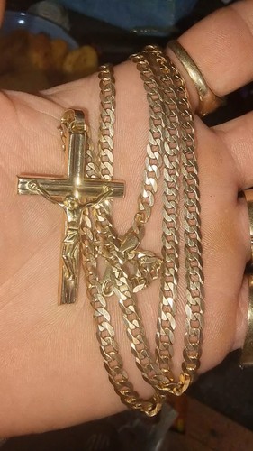 Solid 9ct gold curb chain - 9ct,