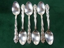 6 nice Vintage Silver Plated oneida Flirtation pattern Teaspoons