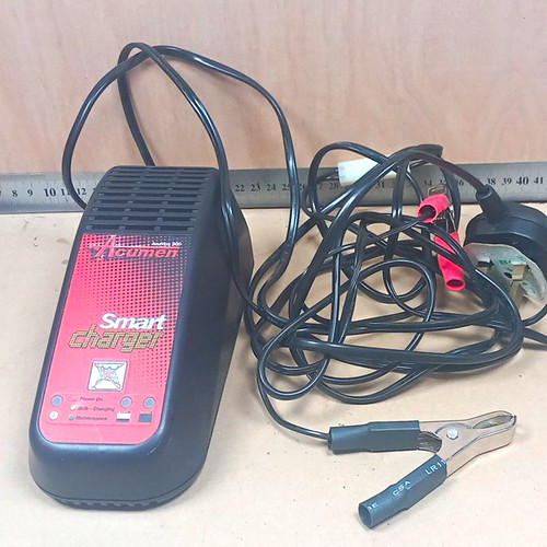 Acumen smart charger - charger, £18.00