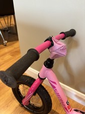 Specialised Hot Rock Hotwalk 12 Balance Bike