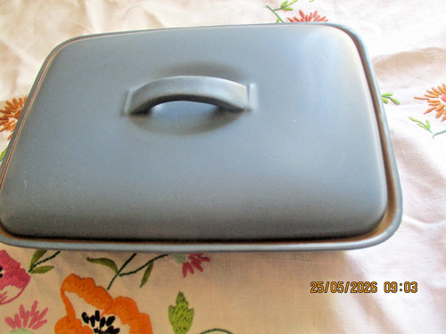Denby echo blue lidded - lidded, divided
