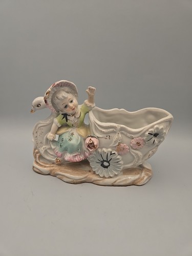 Vintage ceramic porcelain girl - ceramic/porcelain,