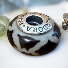 Pandora 790942 silver and glass Massai giraffe charm pre-loved