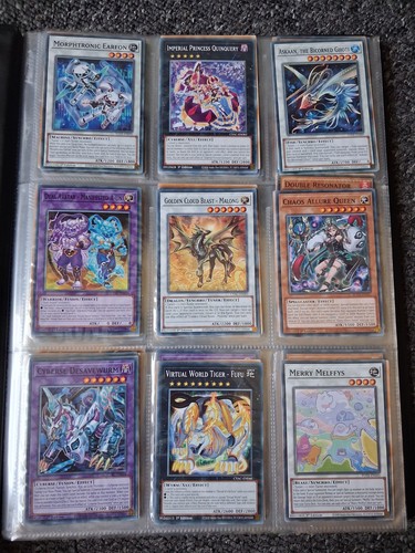 Binder collection - yu-gi-oh,