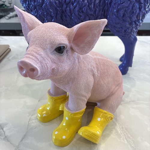 Pig sitting yellow - pig,