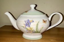 ST MICHAEL Vintage Teapot