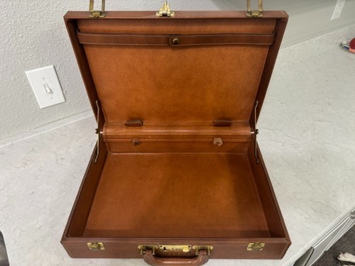 Vintage leather hardcase - leather,