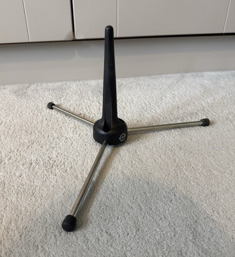 Tripod wind instrument - k&m,