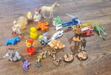 BUNDLE VTG RETRO SMALL PLASTIC TOYS FIGURES B.P RICHFIELD PIXIE MICRO MACHINES