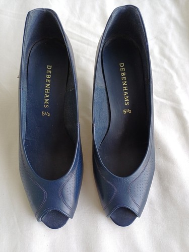 Ladies size blue peep - 1/2,