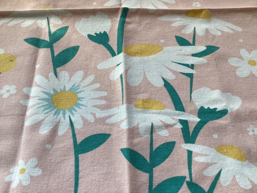 Kirkton house pink happy - be,