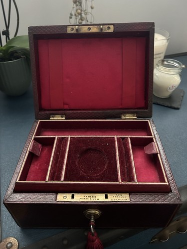 Meess antique jewelry box - j.t.,