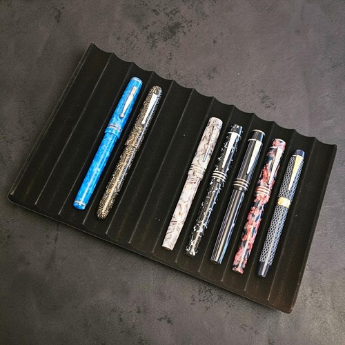 Black velveted recycled - velveted,