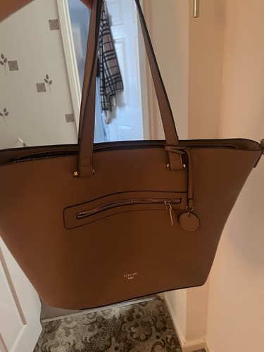 Dune medium brown faux leather - dune,