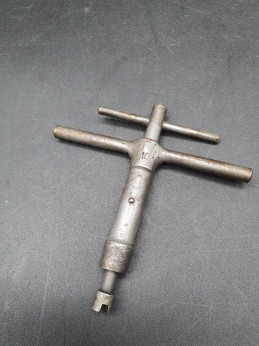 Valve adjustment wrench - , mm
